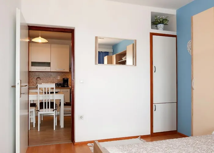 Borovina-2 By Interhome *