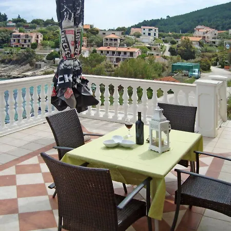 Borovina-2 By Interhome 프리그라디차