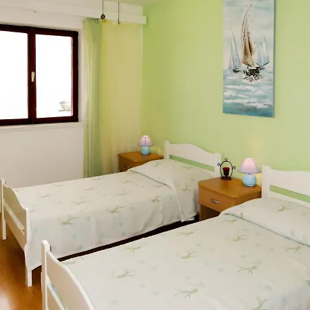 아파트 Borovina-2 By Interhome *